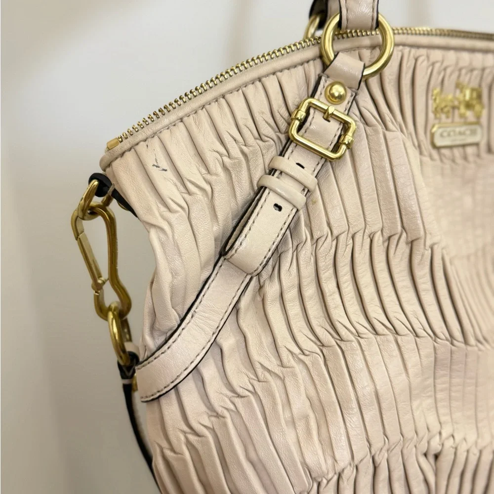 🌾  Coach Madison‎ Sophia Gathered Leather Satchel
